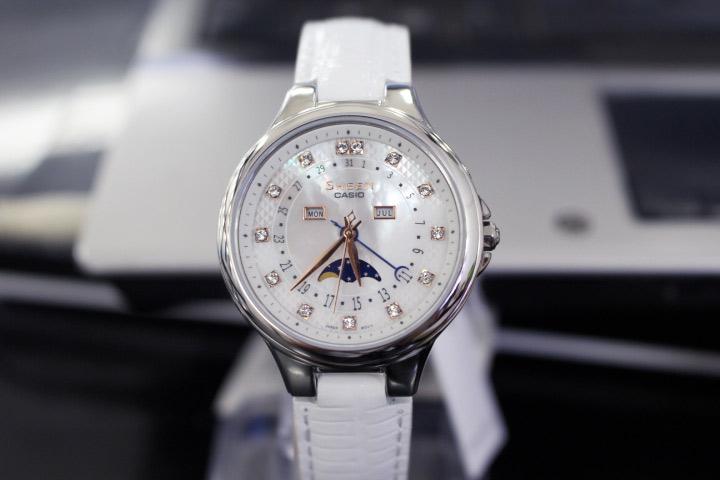 Casio SHE-3045L-7A