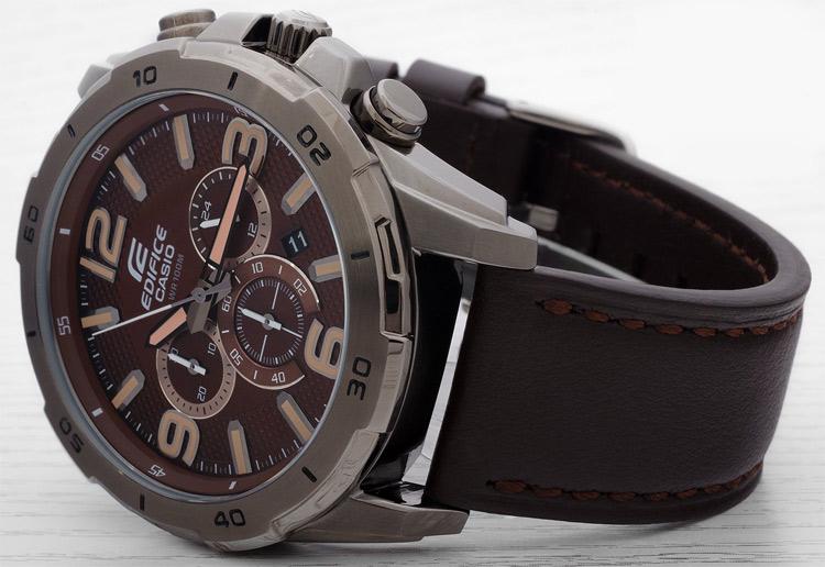 Casio EFR-538L-5A