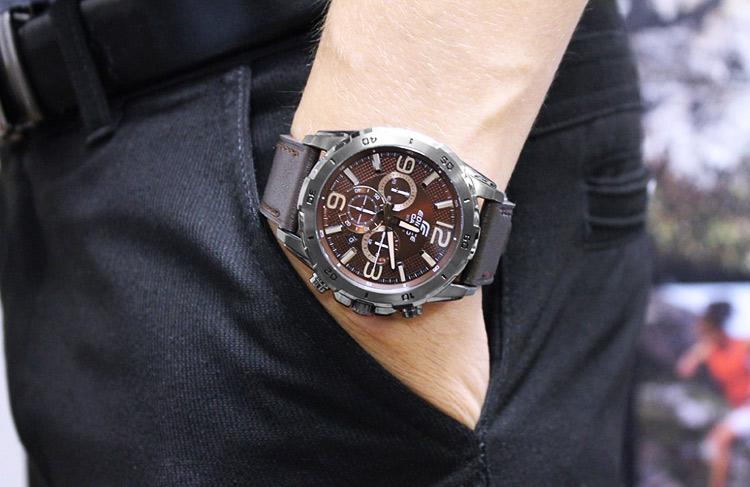 Casio EFR-538L-5A