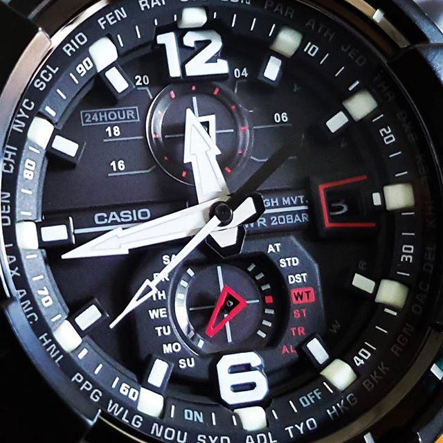Casio GW-A1100-1AER