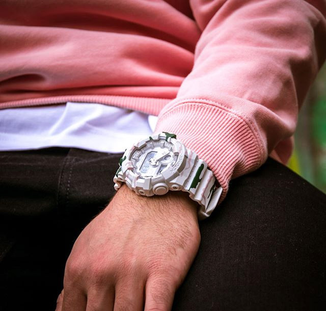 Casio GA-700SKZ-7AER