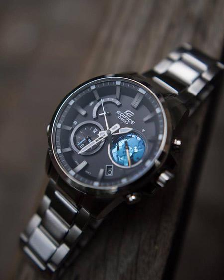 Casio EQB-600D-1A2