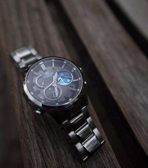 Casio EQB-600D-1A2