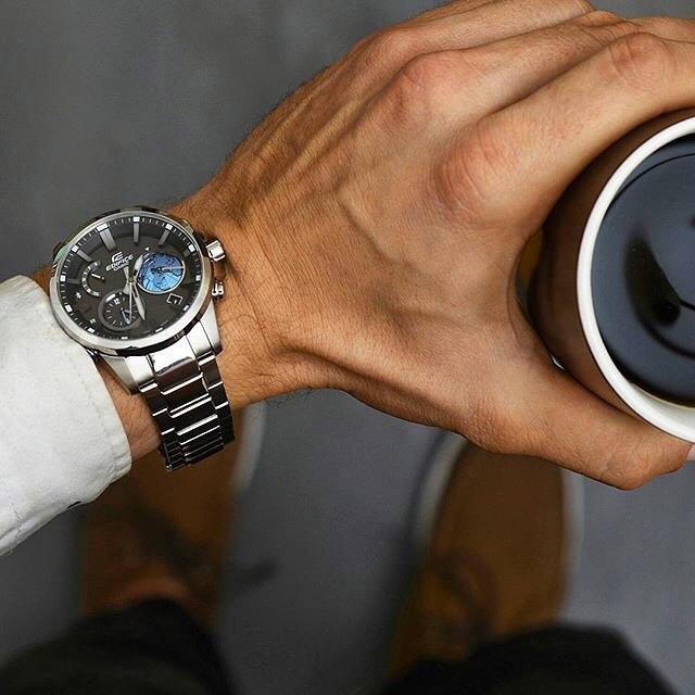 Casio EQB-600D-1A2