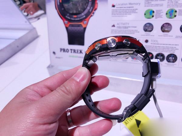 Casio WSD-F20-RGER