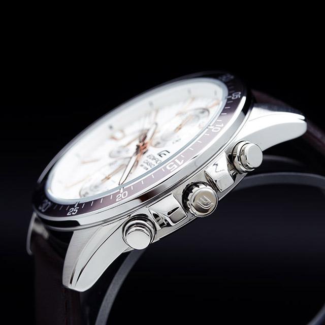 Casio EFR-546L-7A