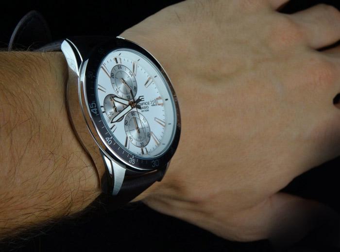 Casio EFR-546L-7A