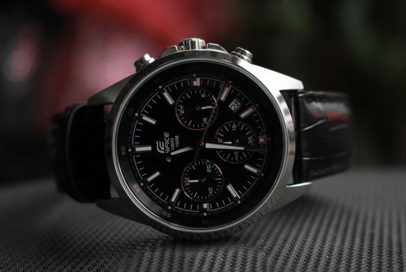 Casio EFR-527L-1A