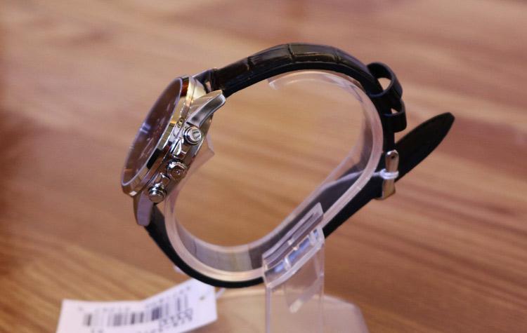 Casio EFR-527L-1A