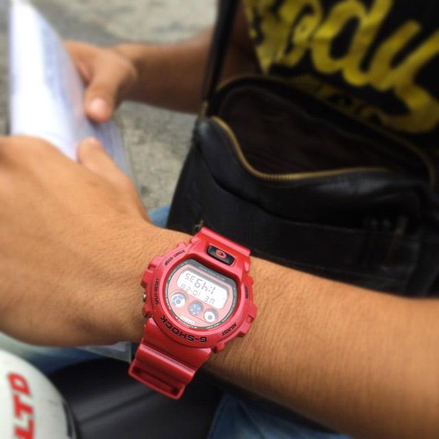 Casio DW-6900MF-4ER