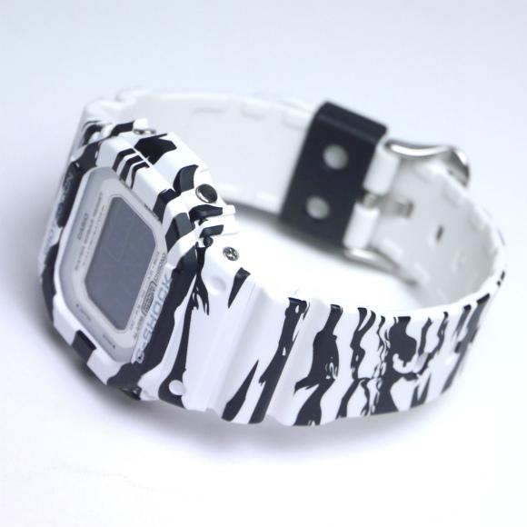 Casio DW-D5600BW-7ER