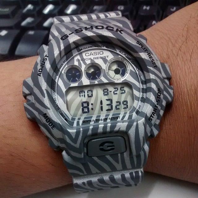 Casio DW-6900ZB-8ER