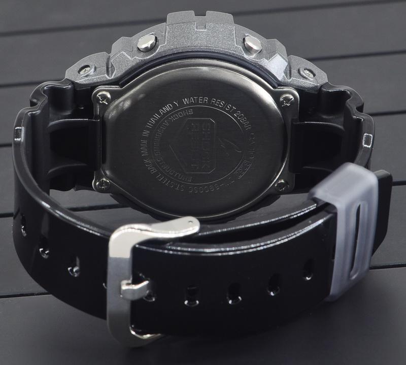 Casio DW-6900SC-8ER