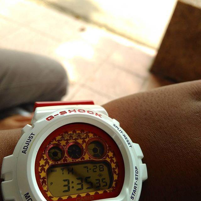 Casio DW-6900SC-7ER