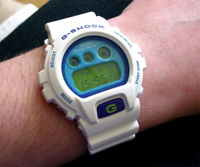 Casio DW-6900CS-7ER