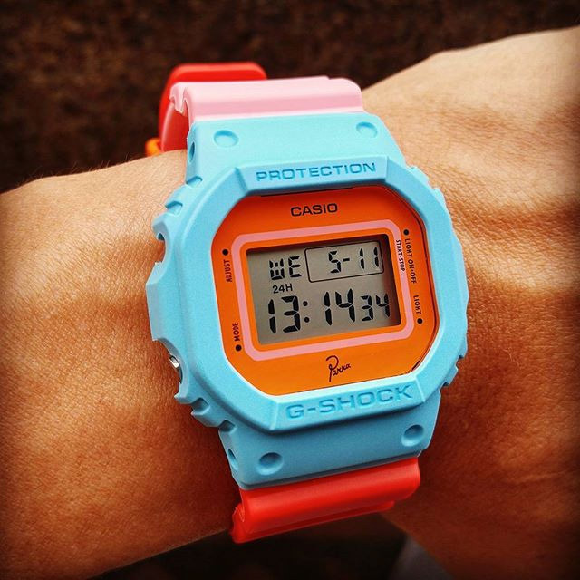 Casio DW-5600PR-4ER