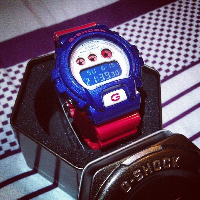 Casio DW-6900AC-2ER