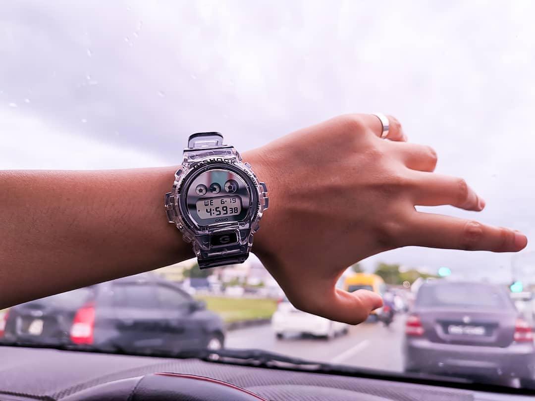 Casio DW-6900SK-1ER