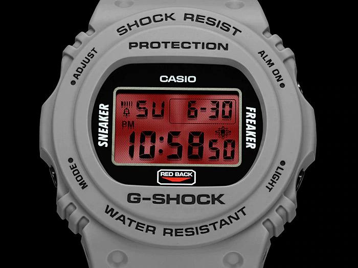 Casio DW-5700SF-1ER