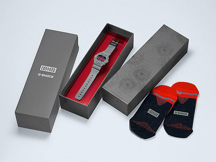 Casio DW-5700SF-1ER