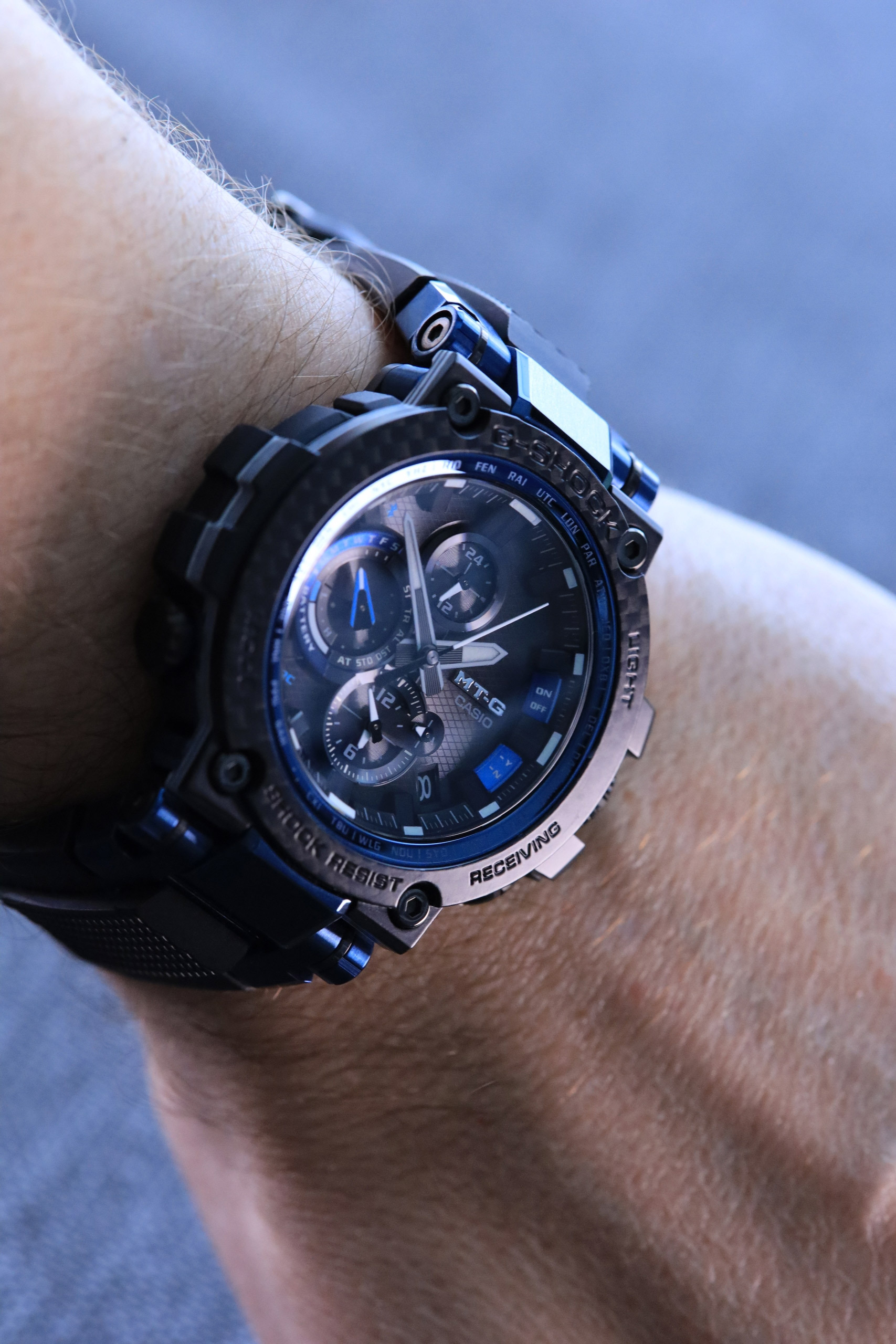 Мужские часы Casio MTG-B1000XB-1A