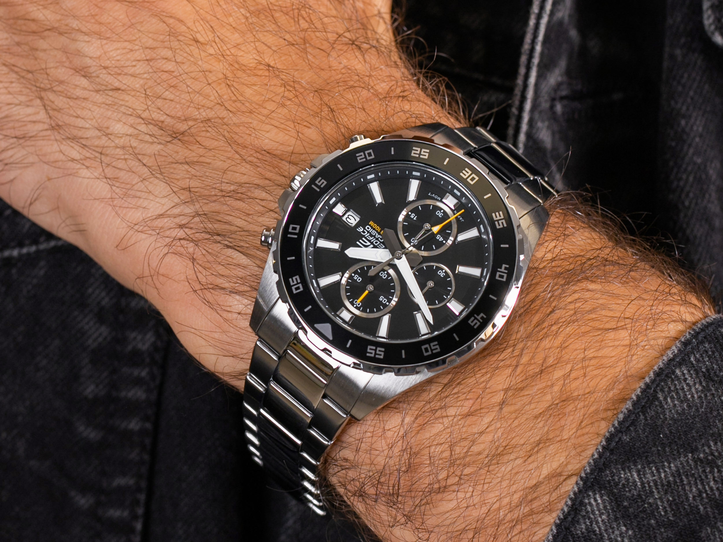 Casio EFR-568D-1AVUEF