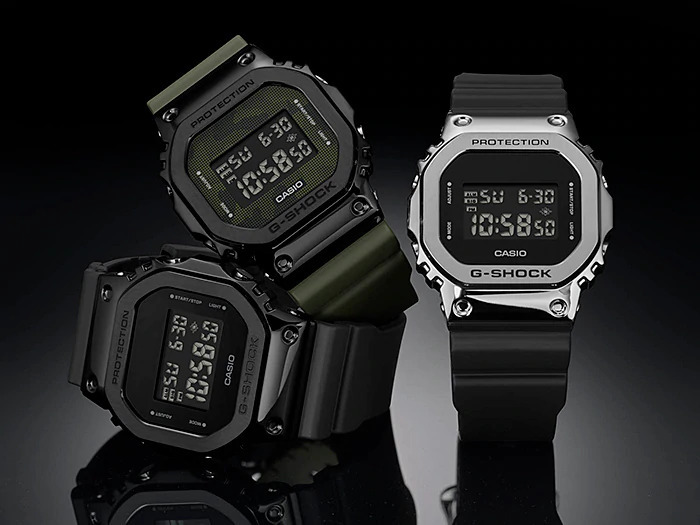 Casio GM-5600-1ER