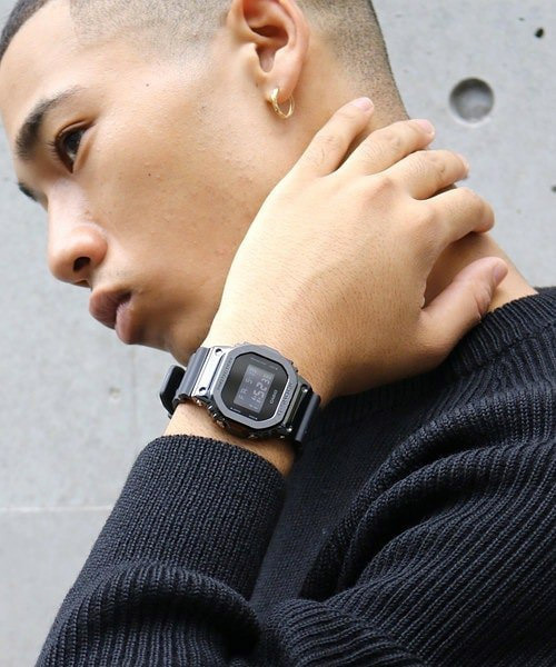 Casio GM-5600B-1ER