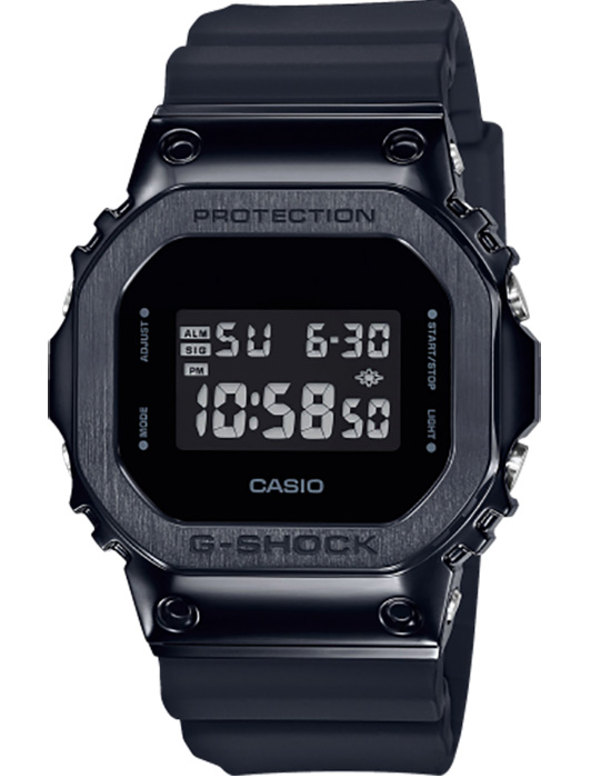 Casio GM-5600B-1ER