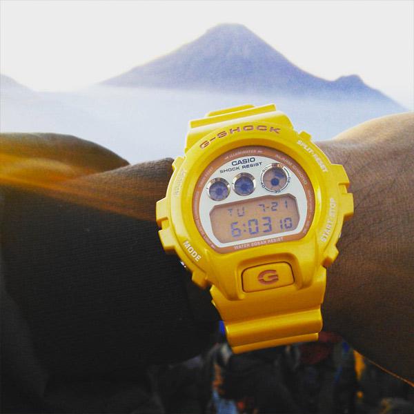 Casio DW-6900SB-9ER