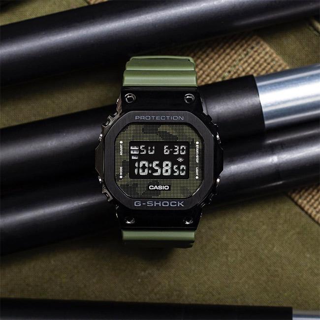 Casio GM-5600B-3E