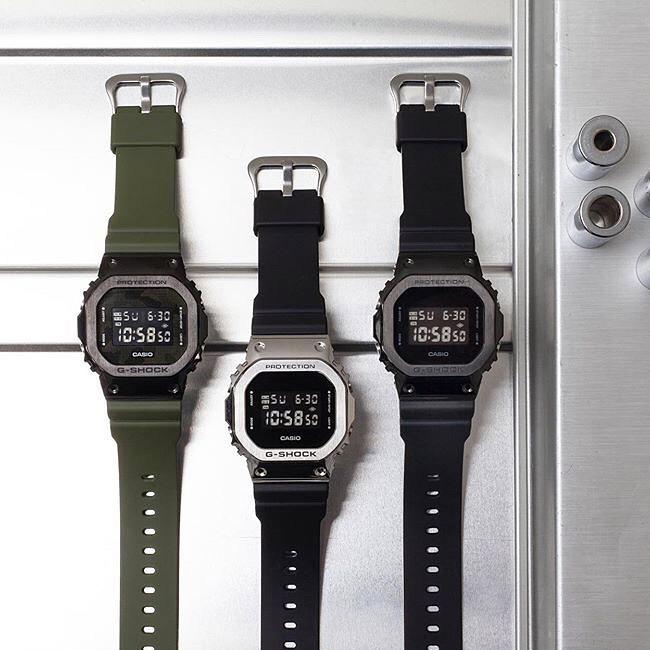 Casio GM-5600B-3E