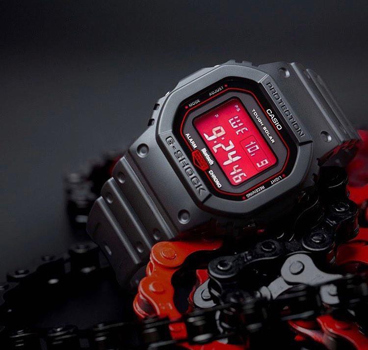 Casio GW-B5600AR-1E