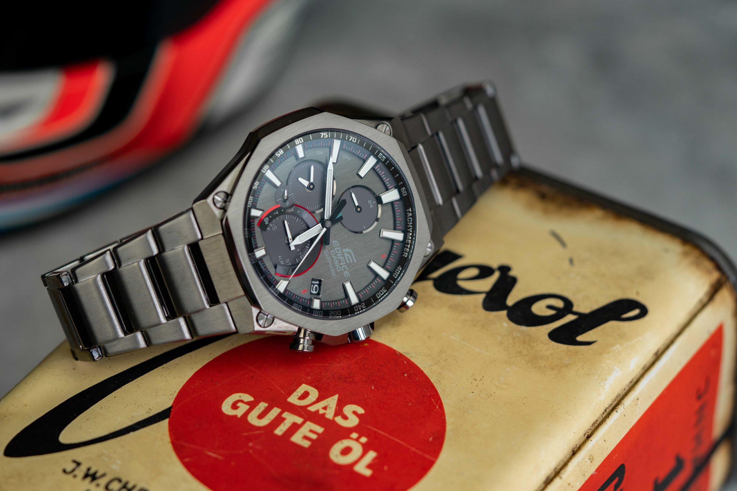 Casio EQB-1100DC-1A