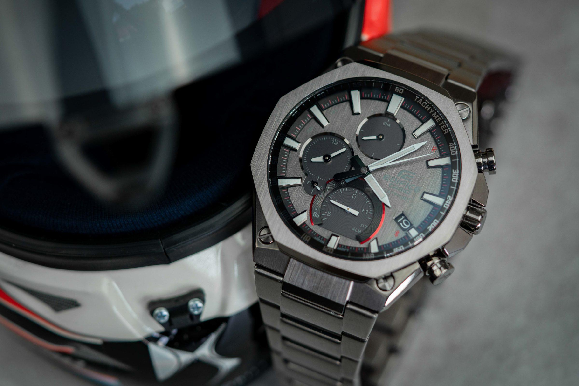 Casio EQB-1100DC-1A