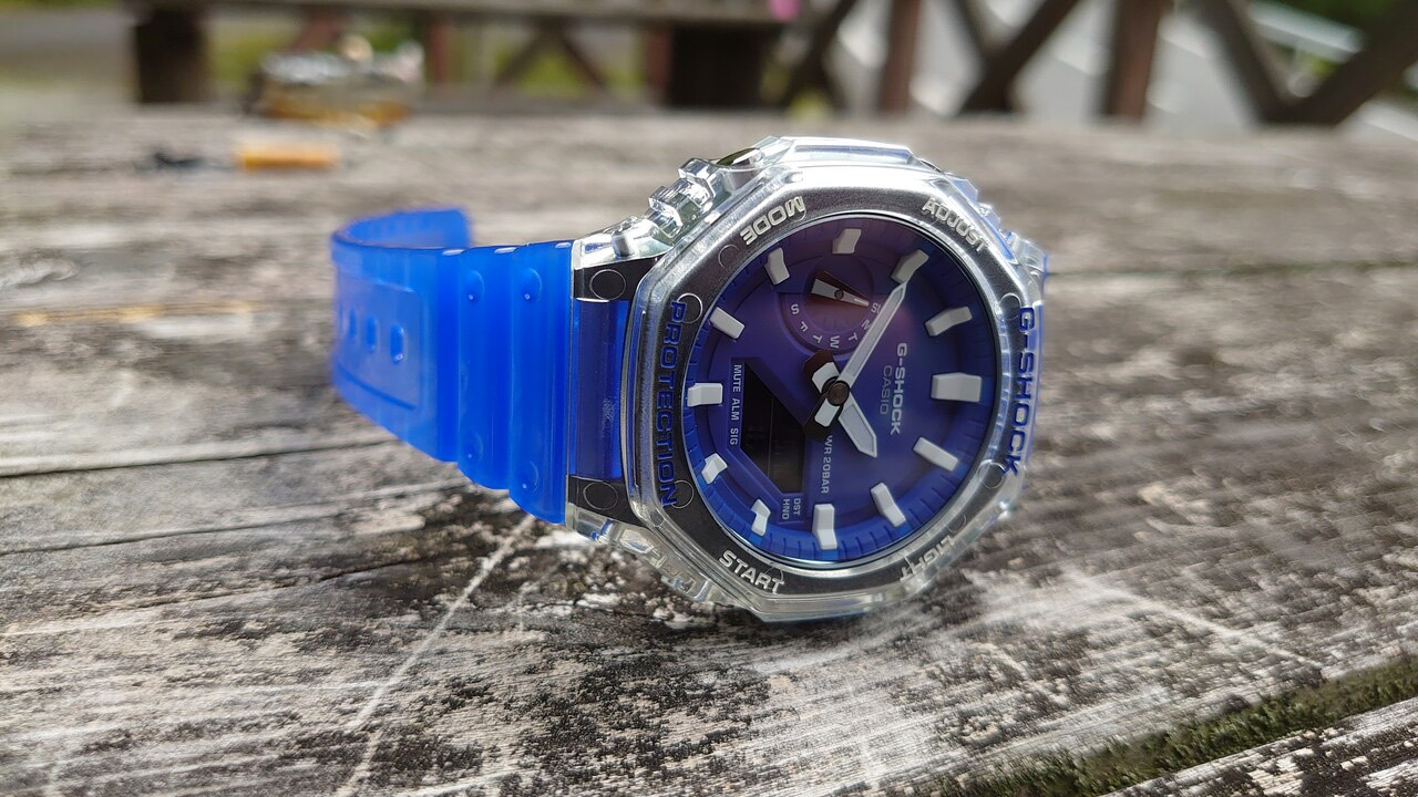 Casio GA-2100HC-2A