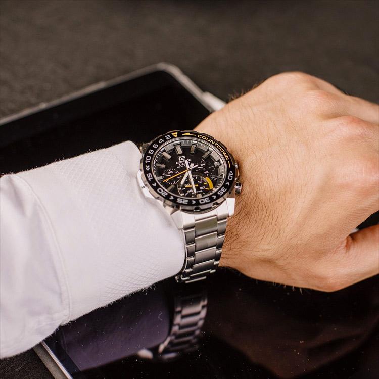 Casio EFS-S550DB-1AVUEF