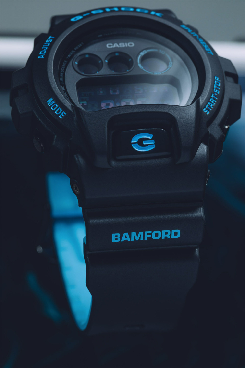 Casio DW-6900BWD-1E