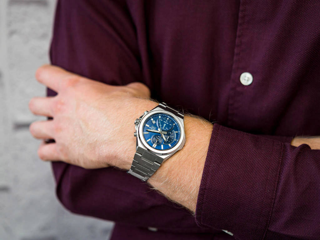 Casio EFB-700D-2AVUEF
