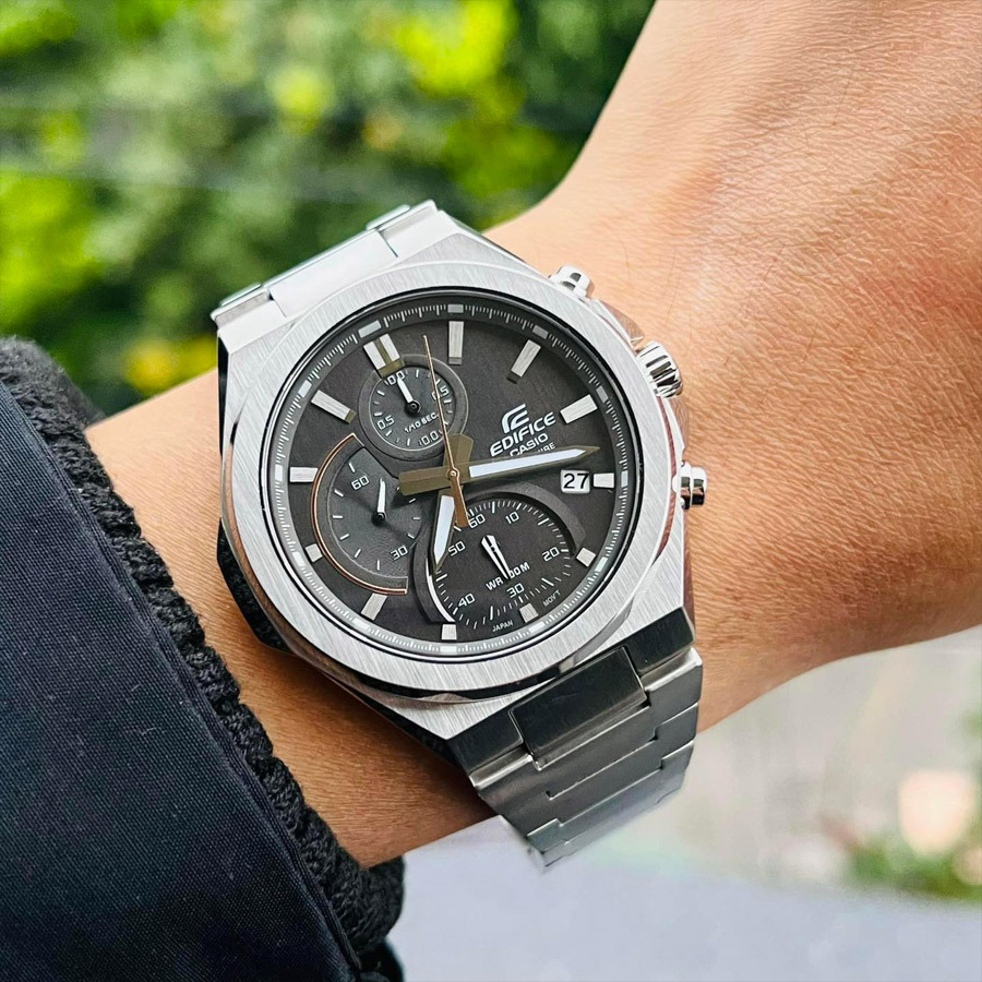Casio EFB-700D-8AVUEF