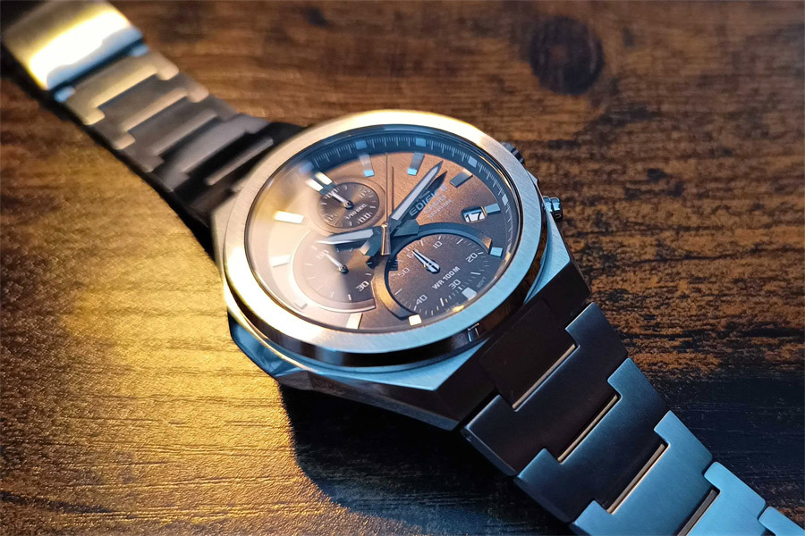 Casio EFB-700D-8AVUEF