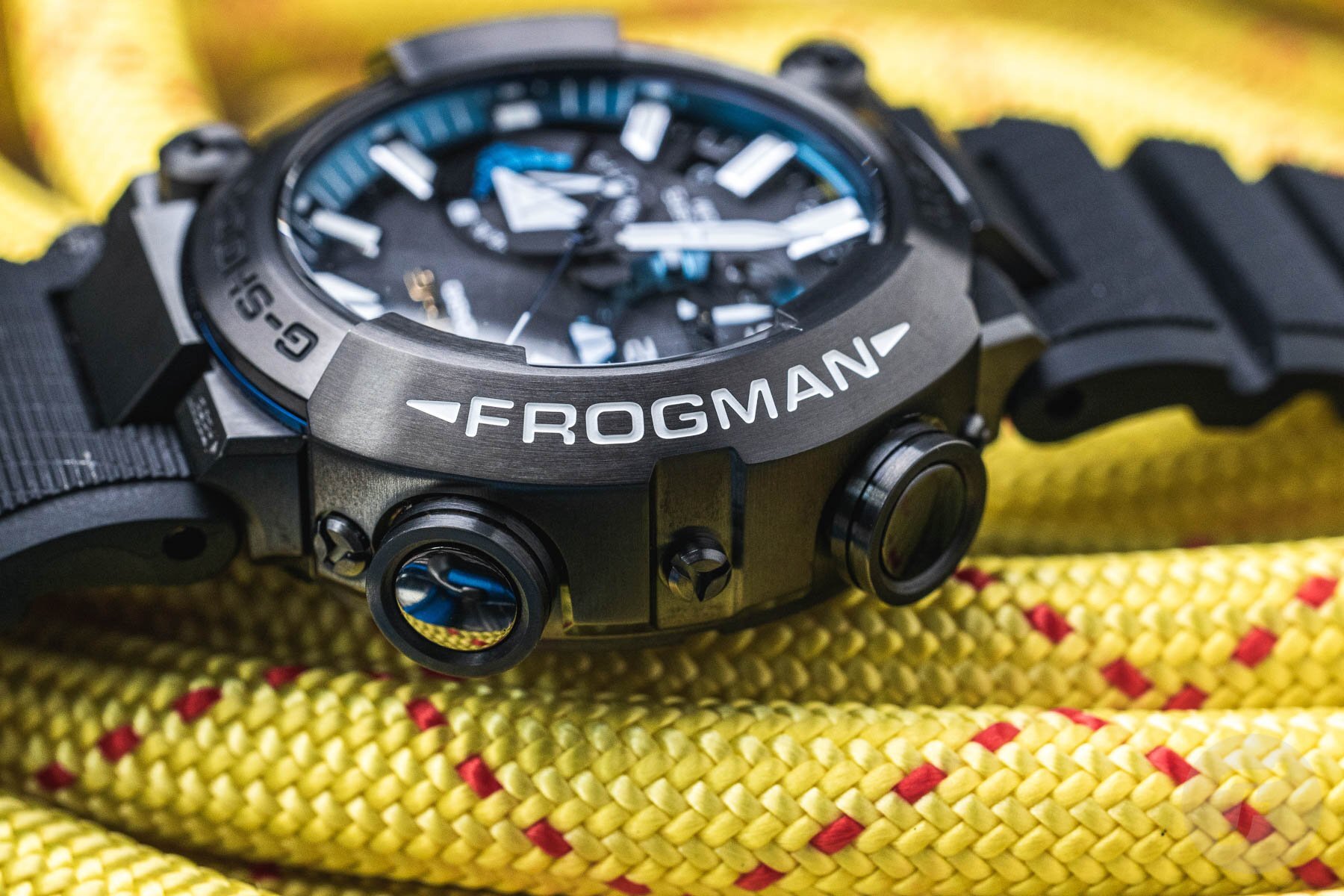 Casio MRG-BF1000R -1A