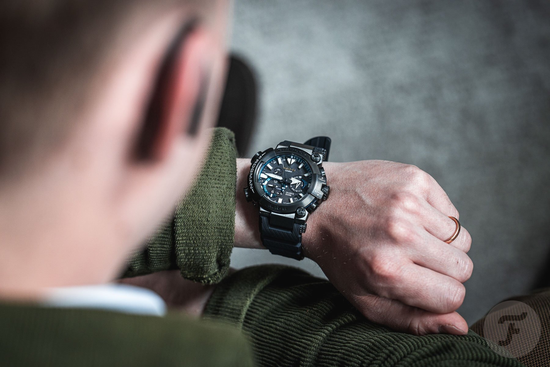 Casio MRG-BF1000R -1A