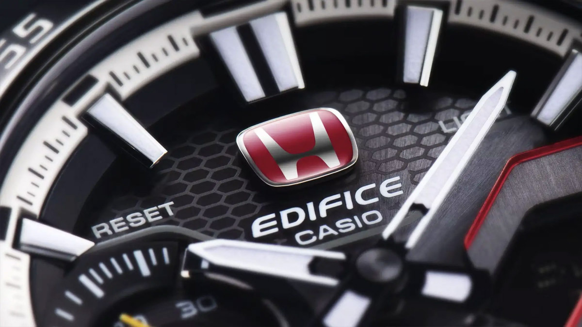 Casio ECB-2200HTR-1A