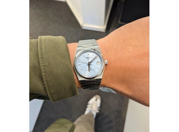 Tissot T137.207.11.351.00
