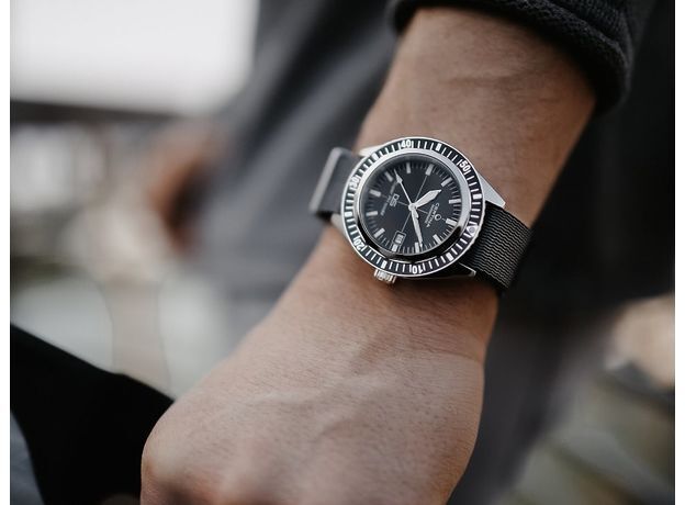 Certina C037.407.18.050.00