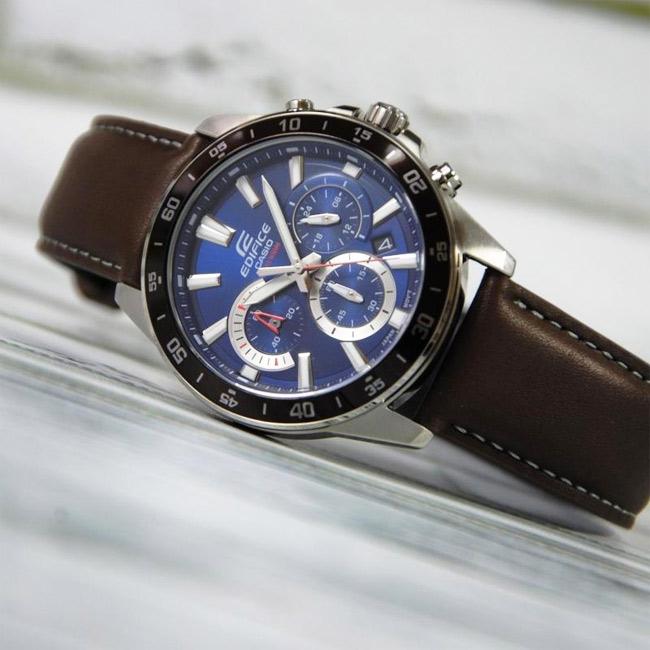 Casio EFV-570L-2AVUEF