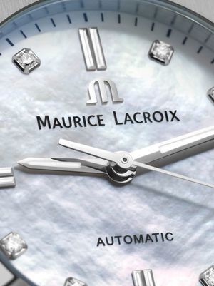 Maurice lacroix AI6006-SS002-170-1