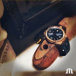 Maurice lacroix AI6008-BRZ01-420-1