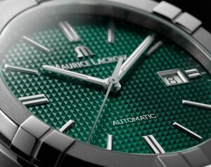 Maurice lacroix AI6007-SS002-630-1